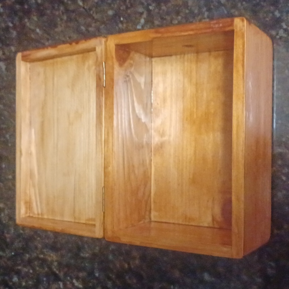 Homemade wooden trinket box - Picture 6 of 7